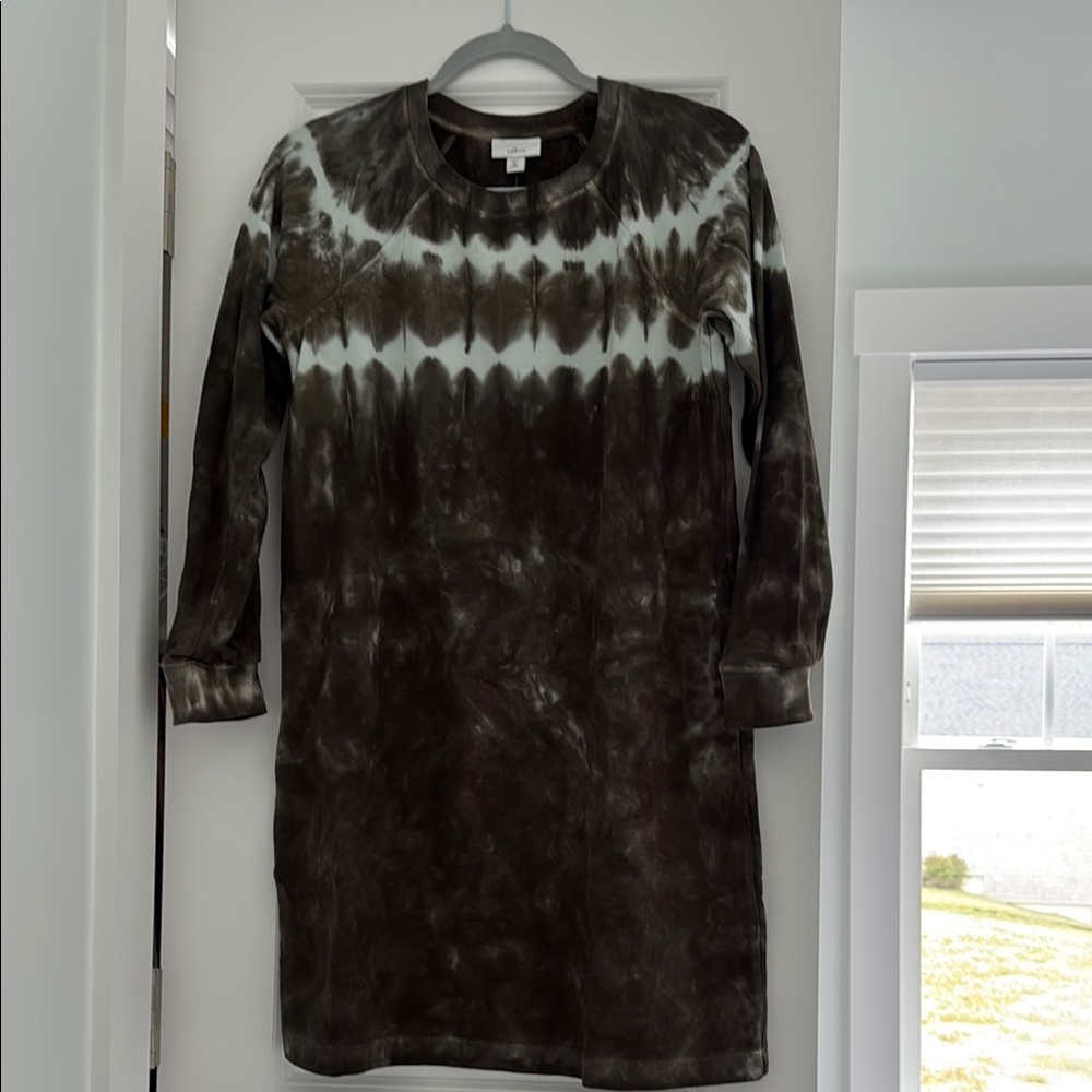 Tie-Dye Long Sleeve Dress